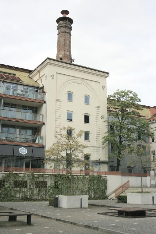 Modern And Cozy Apartment Close To Center Praag Buitenkant foto